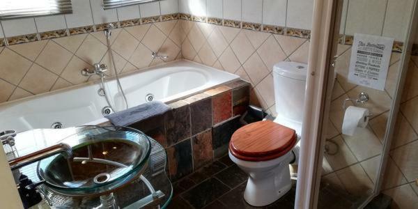 Anandi Guesthouse มาเรียนทอล ภายนอก รูปภาพ