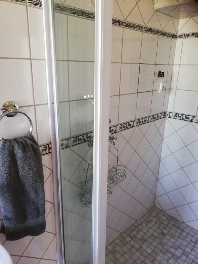 Anandi Guesthouse มาเรียนทอล ภายนอก รูปภาพ